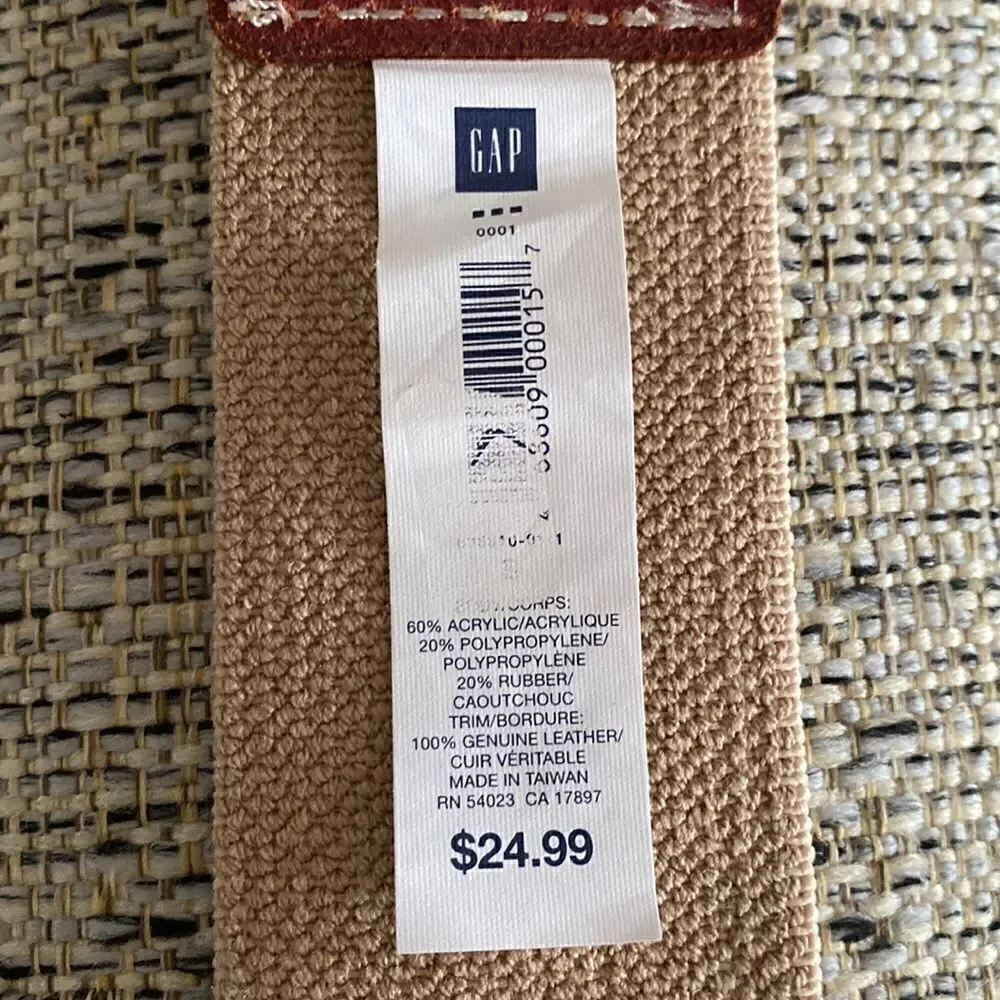 NWT  GAP  belt